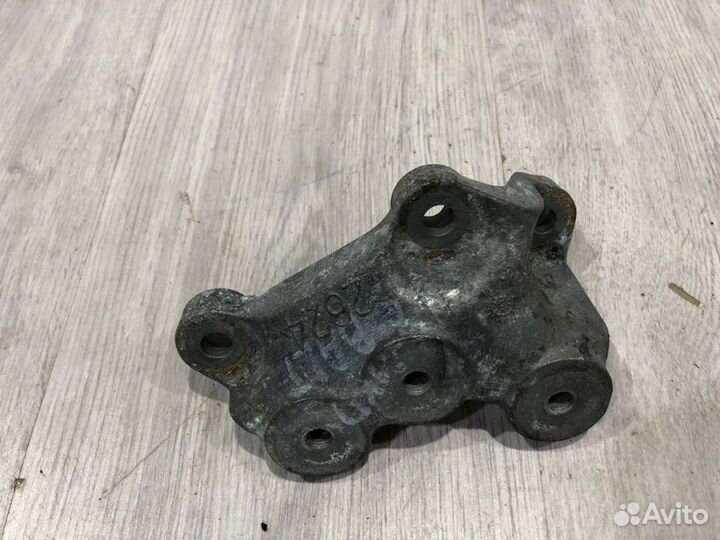 Кронштейн опоры кпп Chevrolet Cobalt Т 250 2013