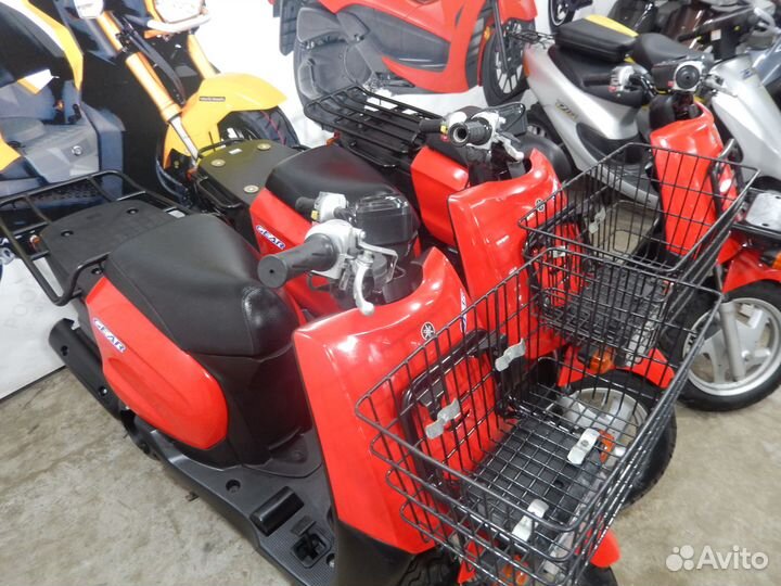 Скутер Yamaha Gear инжектор красный без РФ