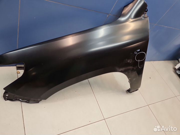 Крыло переднее левое Toyota Land Cruiser 200 2008