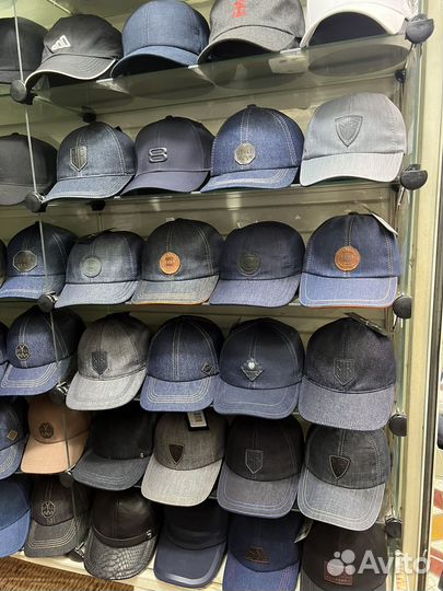 Кепки джинсовые