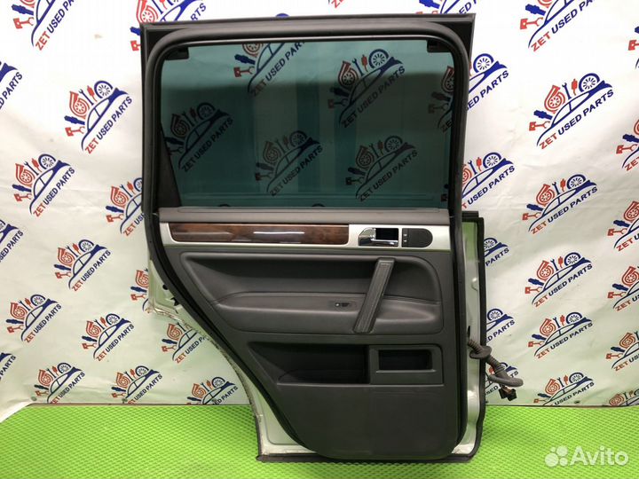 Обшивка двери (карта) задняя левая Volkswagen