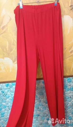 Брюки женские белые, васильковые и красные