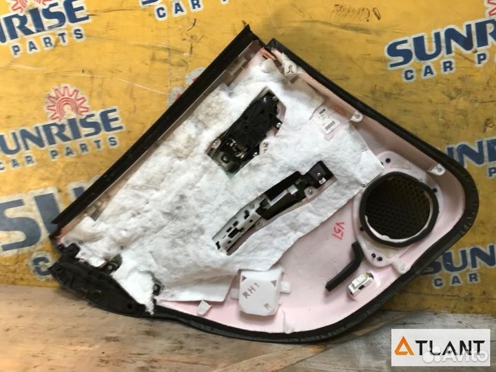 Обшивка дверей задний правый nissan fuga