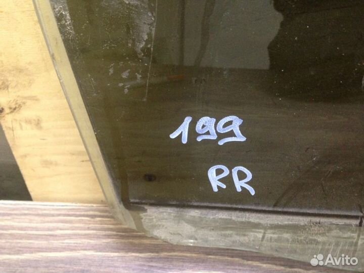 Стекло двери заднее правое Mitsubishi Outlander