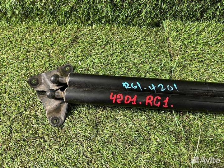 Амортизатор задней двери Honda Stepwgn RG1 K20A