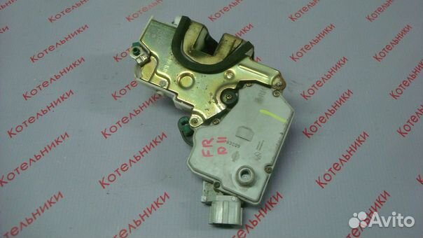 Nissan 80502-2F900 Замок передний правый