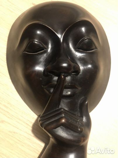 Статуэтка (Маска тишины) Индонезия