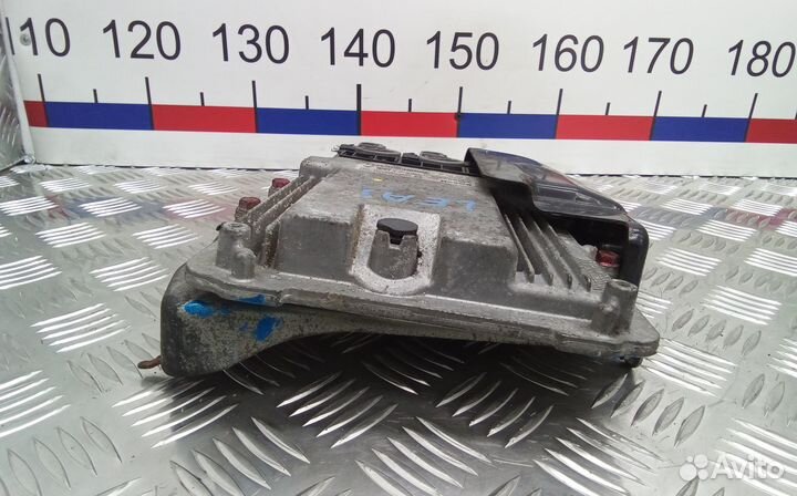 Блок управления двс citroen C-crosser 2008