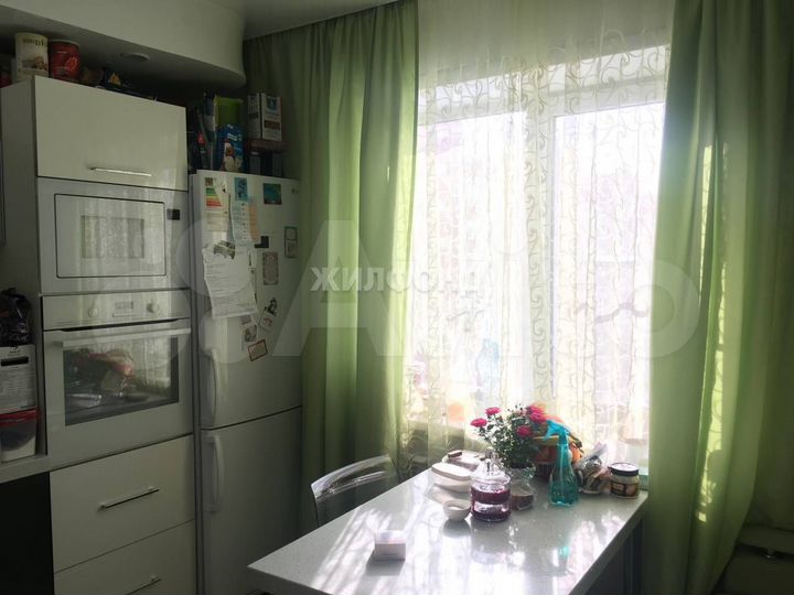 2-к. квартира, 56,2 м², 8/10 эт.