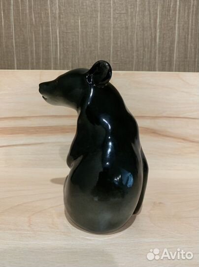 Статуэтка фарфор 