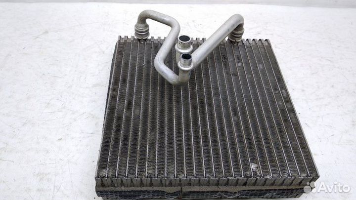 Радиатор кондиционера (конденсер) Volkswagen Jetta