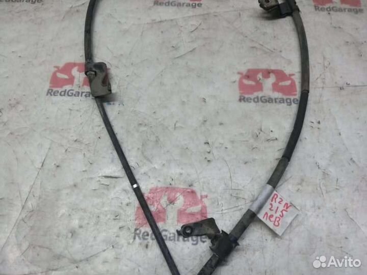 Трос ручника левый Toyota Hilux Surf RZN215 3RZ-FE