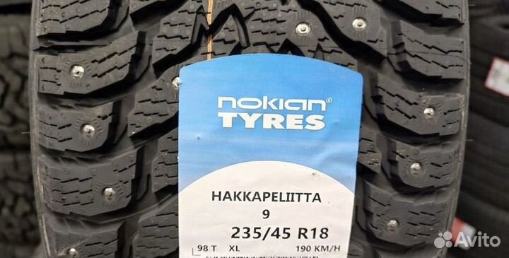 Nokian Tyres Hakkapeliitta 9 235/45 R18 98T