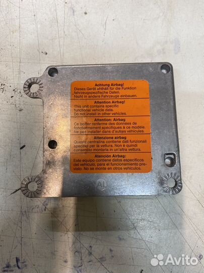 Блок управления AirBag Volkswagen Passat B5