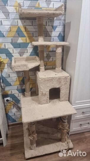 Домик для кошки с когтеточкой бу