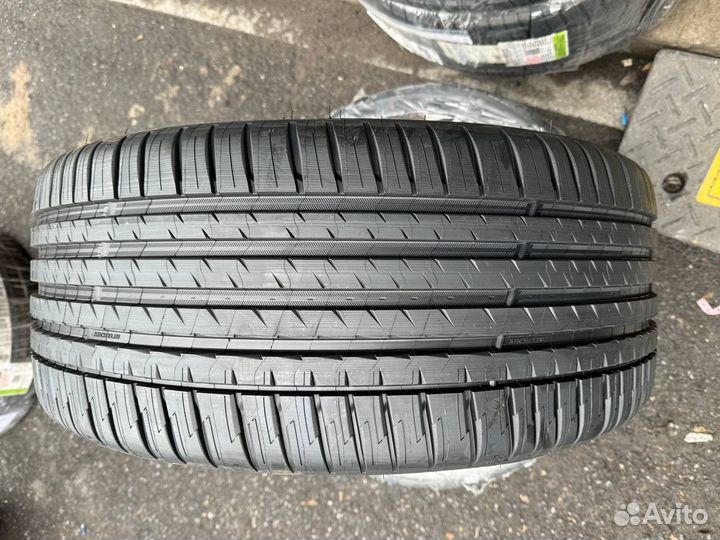 Michelin Pilot Sport 4 SUV 315/30 R23 и 275/35 R23 111Y