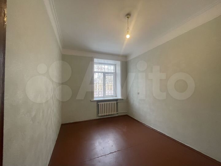 4-к. квартира, 98 м², 1/4 эт.