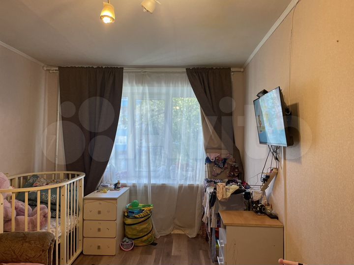 2-к. квартира, 42 м², 1/5 эт.