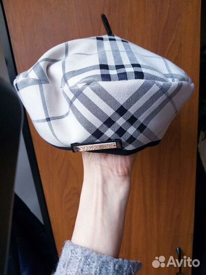 Берет в стиле Барберри
