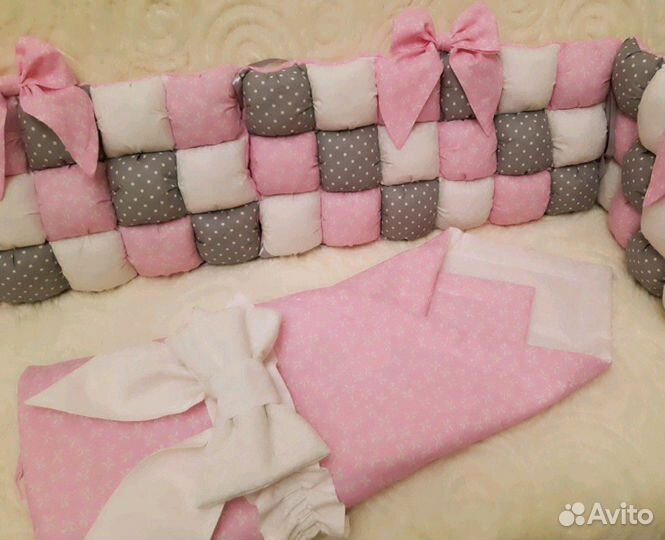 Бортик бомбон комплект В кроватку