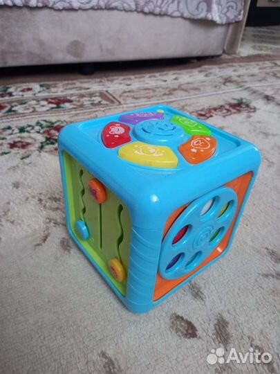 Продам музыкальный куб Baby Go