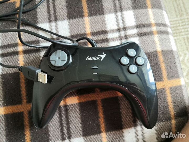 Джостик проводной Genius для PC
