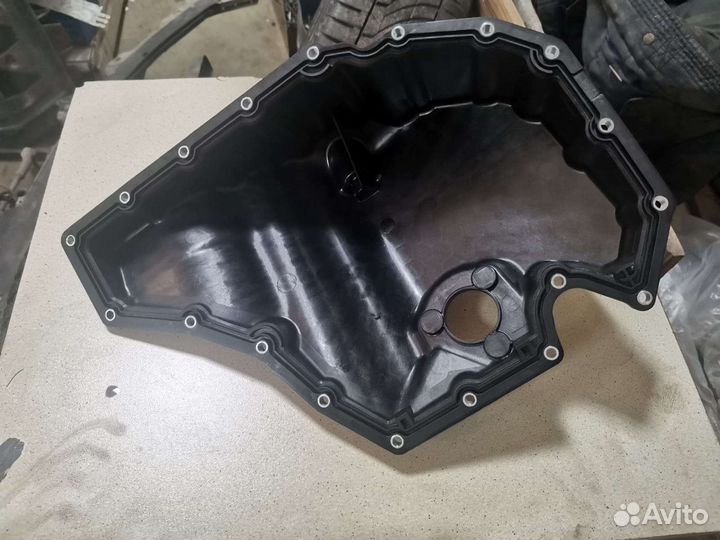 Поддон vag 06l103598c