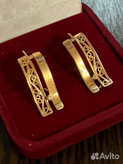 Золотые серьги