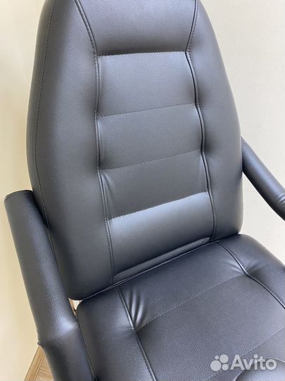 Продаю кресло для педикюра