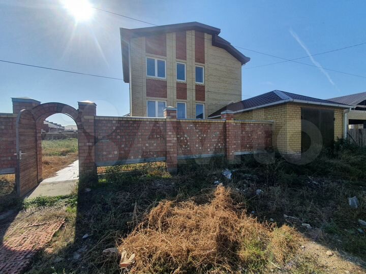 Коттедж 193,6 м² на участке 9,9 сот.