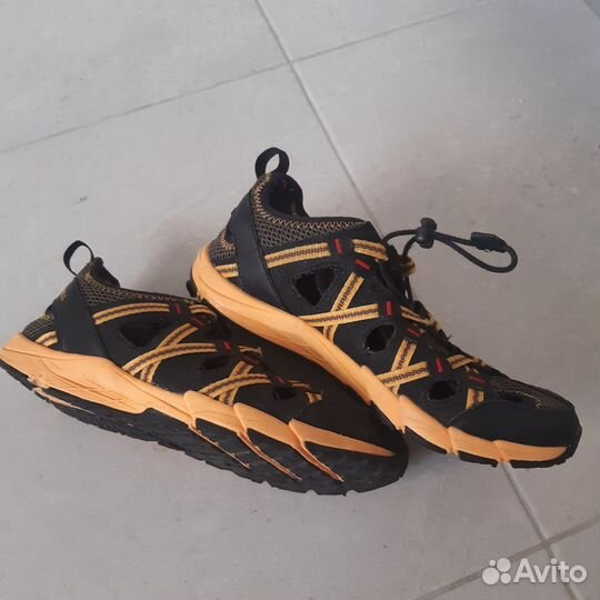 Демисезонные кросовки и летние Merrell, decathlon
