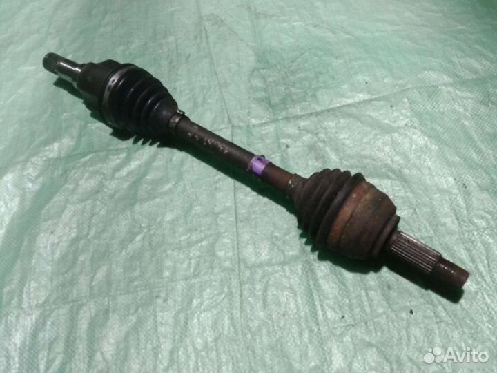 Полуось передний левый Ford Focus 1 седан 2.0I