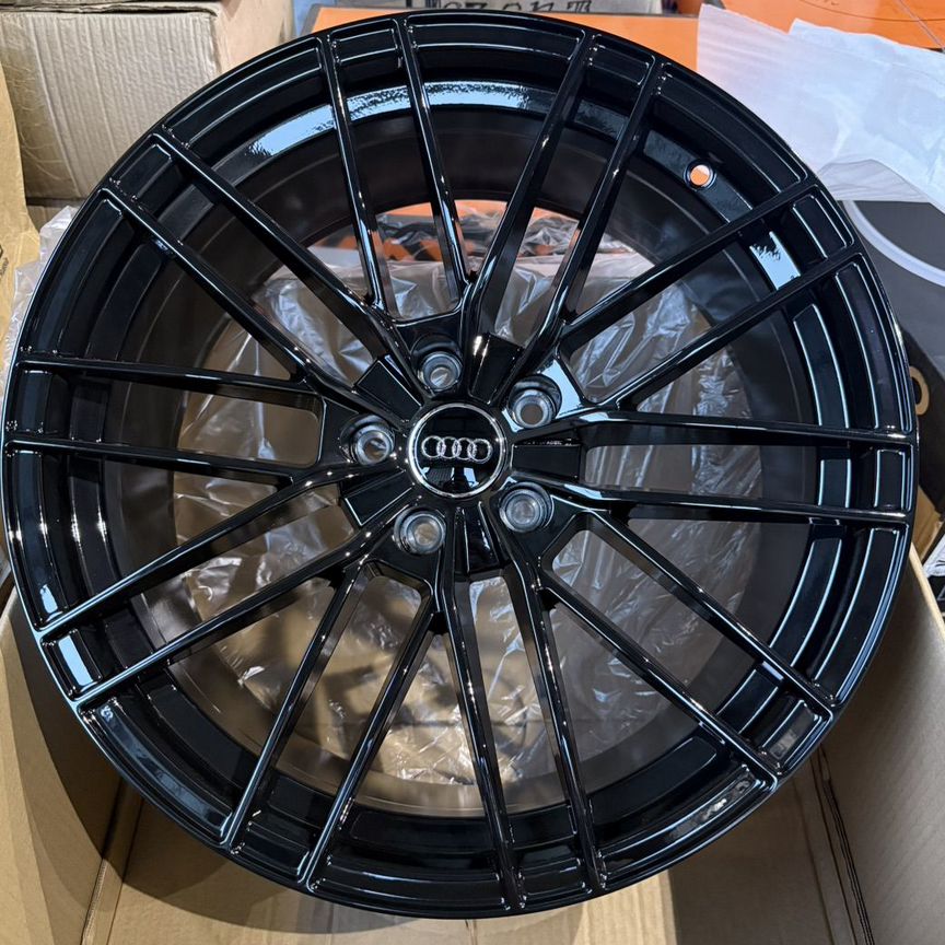 Литые диски Audi 8.5×R19 5×112