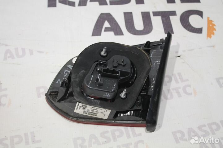 Фонарь в крышку багажника Volkswagen Golf 6