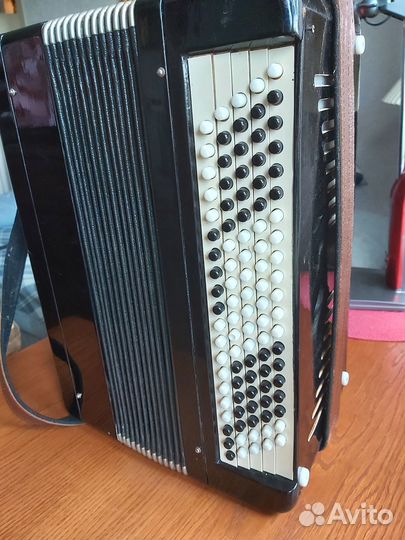 Продаю тульский баян