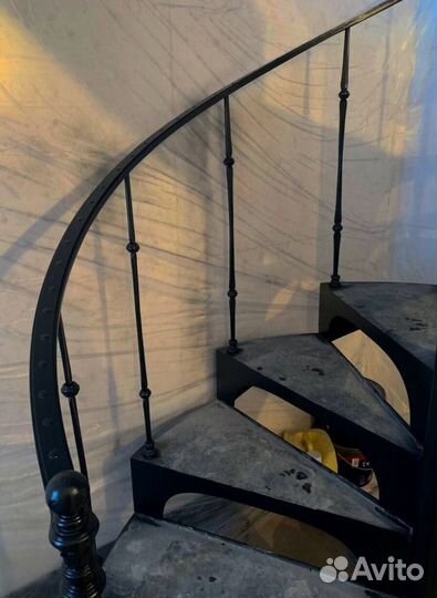 Лестничиный металлокаркас