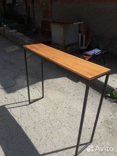 Консольный стол