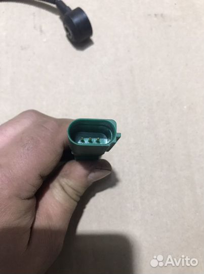 Датчик детонации 06E905377A Passat B7,1.8 TSI