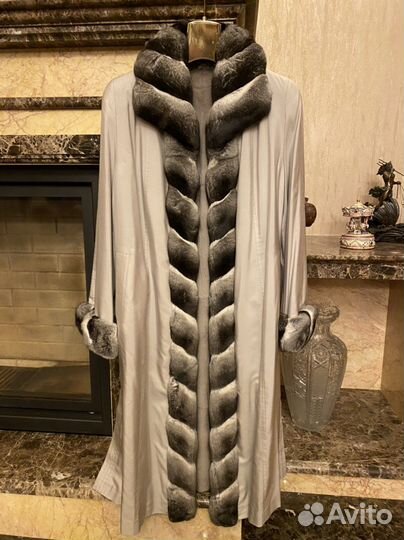 Пальто с меховой подкладкой