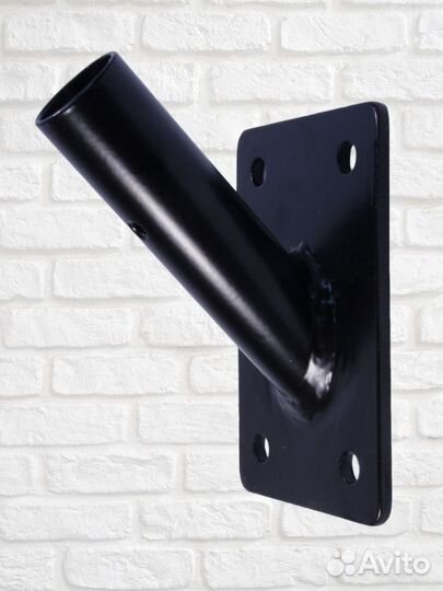 Флагшток уличный настенный