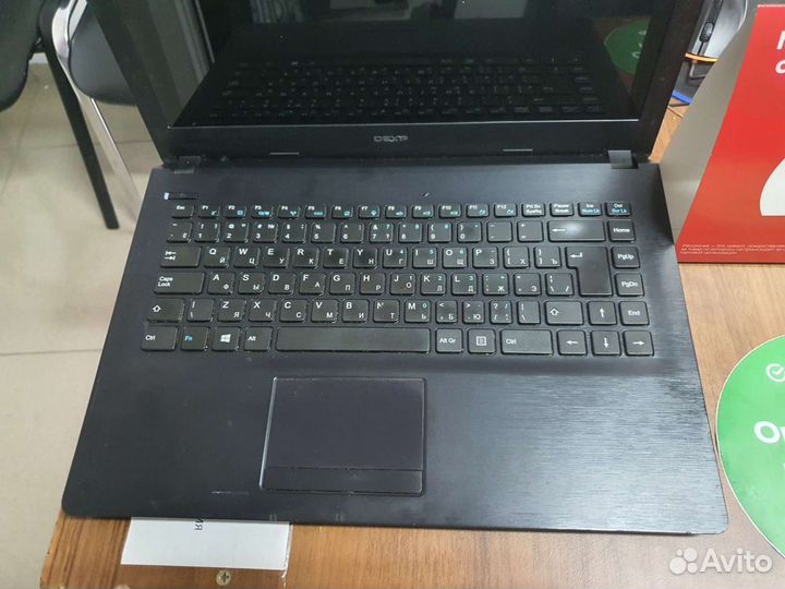Шустрый ноутбук Dexp 14