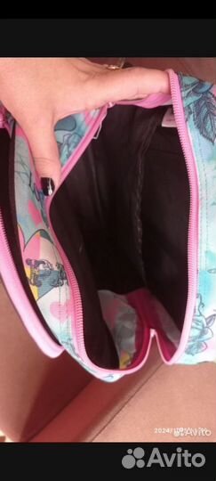 Рюкзак для девочки в школу