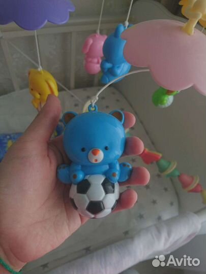 Мобиль на детскую кроватку