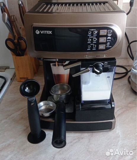 Кофеварка рожковая новая