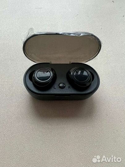 Беспроводные наушники Y50