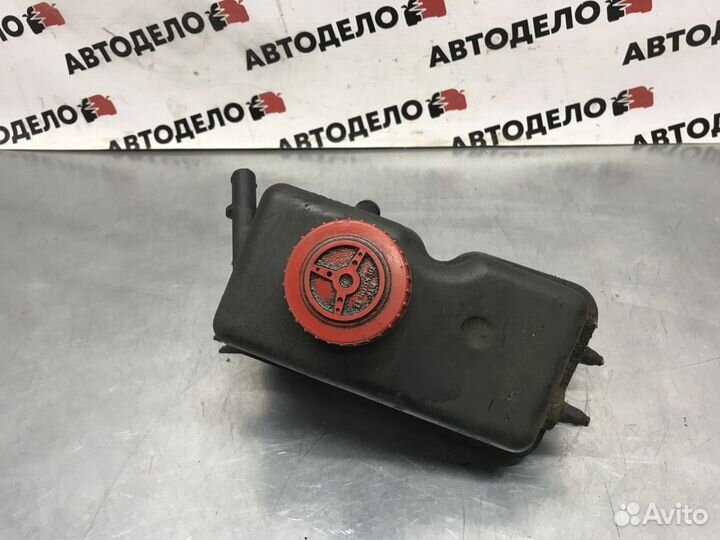 Бачок гур Peugeot 406 1997 г.в