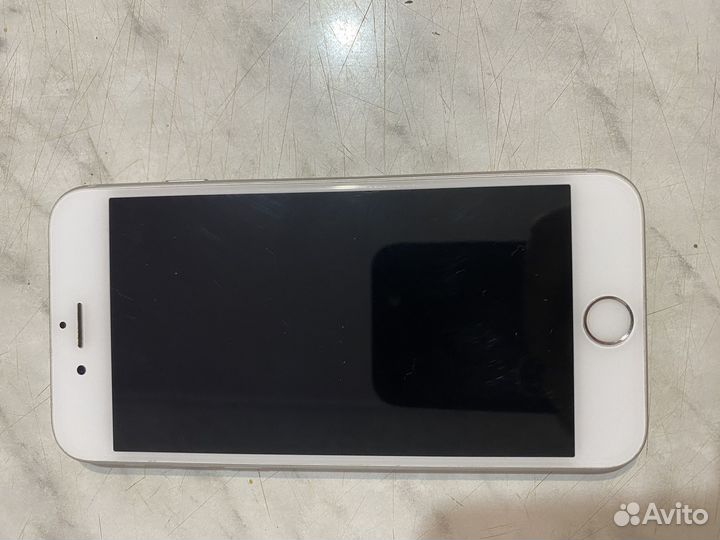 iPhone 6S, 32 ГБ