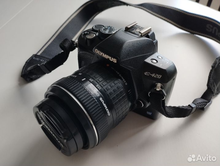 Зеркальный фотоаппарат olympus e420