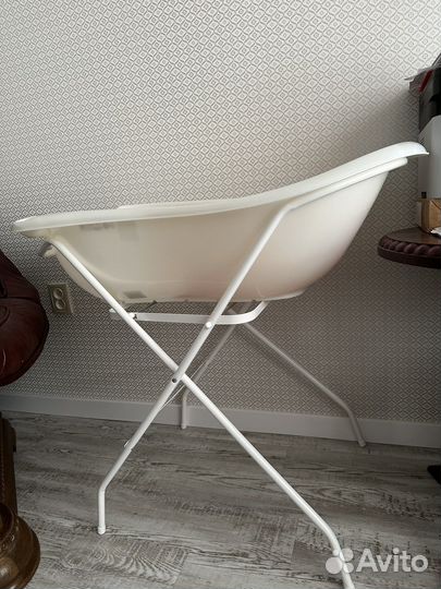 Ванна с подставкой