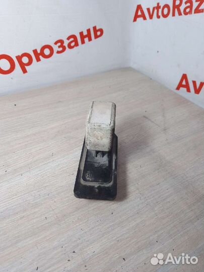 Резистор печки Mitsubishi Carisma